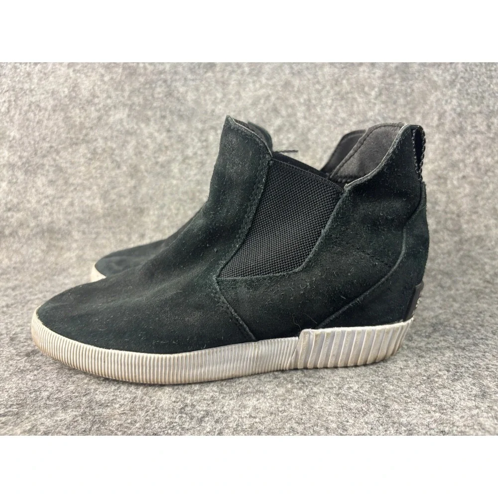 Sorel Out N About Chelsea Wedge Sneakers Womens 8 Black Suede Booties